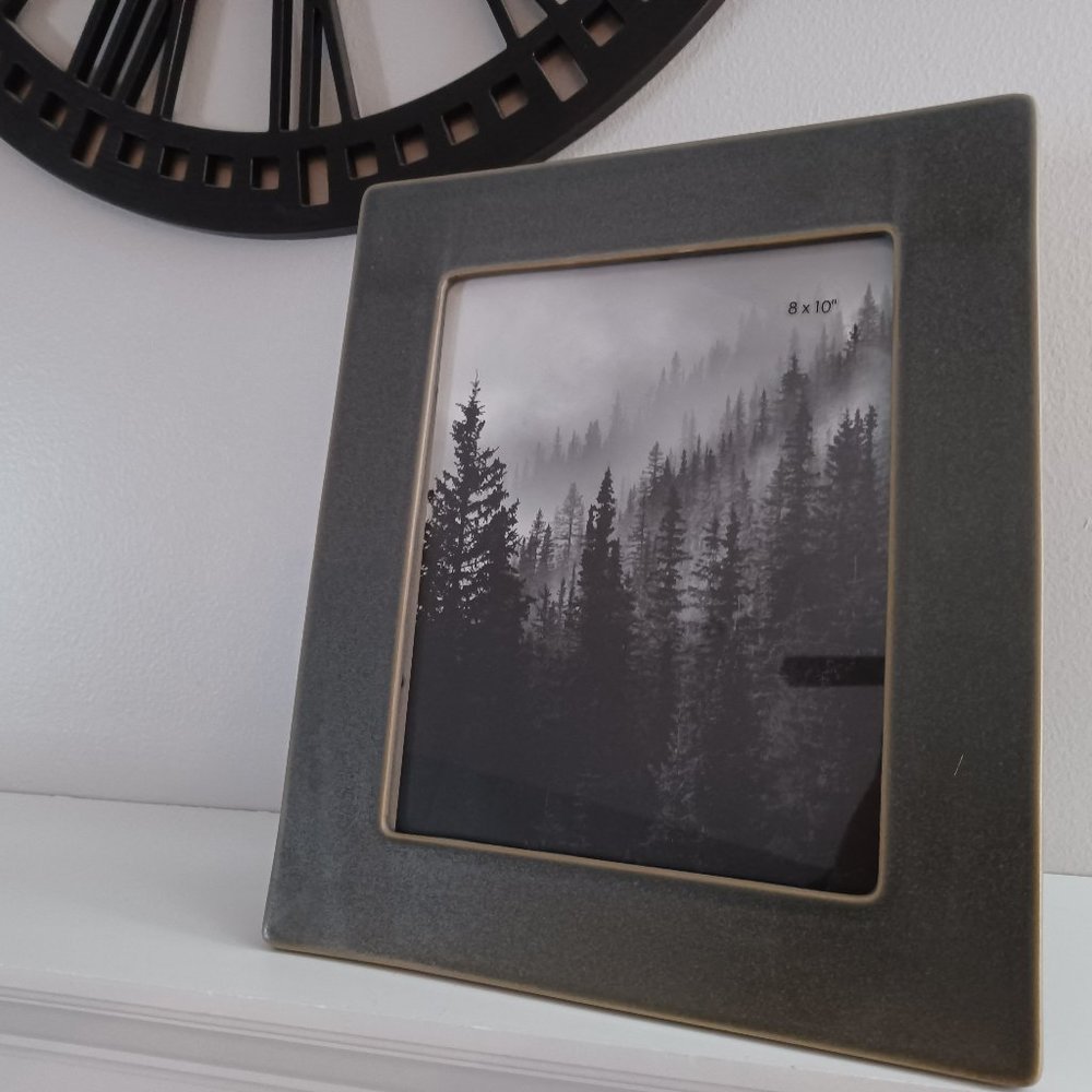 NEW 8‎ X 10 Grey Stoneware Photo Frame, Freestanding
